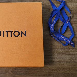 Louis Vuitton Purse Never Used